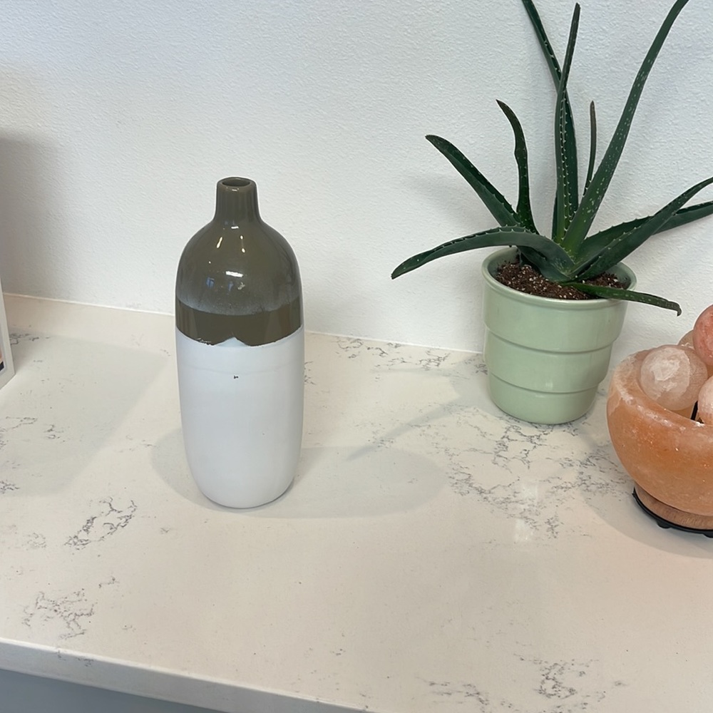 Target vase - Picture 2 of 3